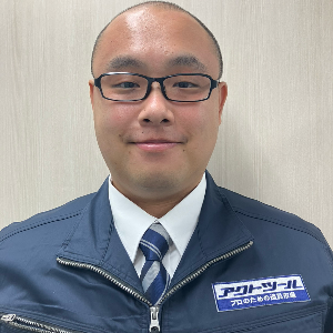 戸田店スタッフ　植杉 晴登